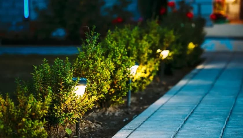 Oświetlenie podjazdu co ile: Jak uniknąć błędów w montażu?