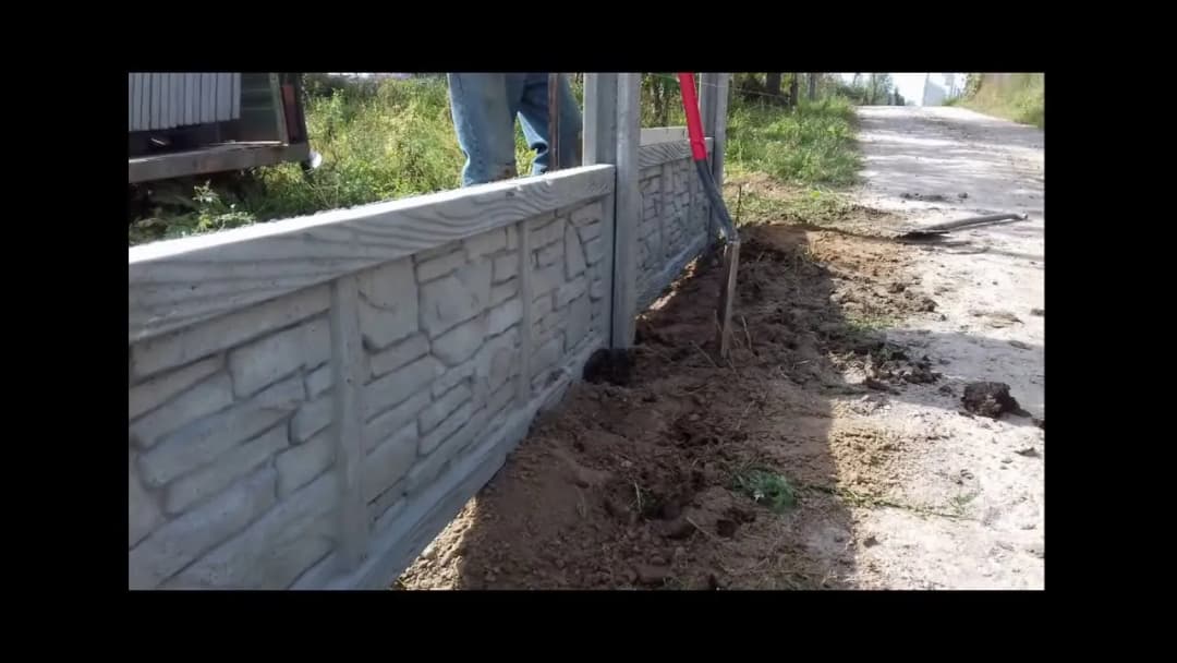 Jak postawić płot betonowy – uniknij najczęstszych błędów w budowie