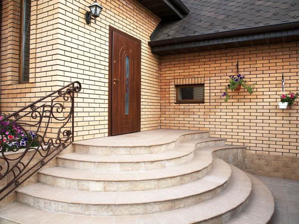 Jak układać płytki klinkierowe na schodach - uniknij najczęstszych błędów